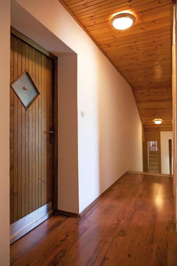 Guesthouse Zafran Smoljanac Rom bilde